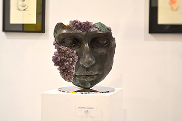 Giuseppe D'Angelo una scultura un viso in alabastro e bronzo 