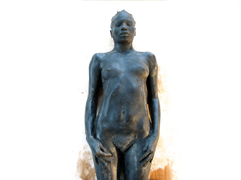 Giuseppe D'Angelo Scultura in cera nera realizzata per Vanessa Beecroft
