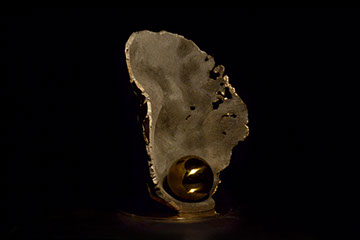 Giuseppe D'Angelo una scultura un viso in alabastro e bronzo 