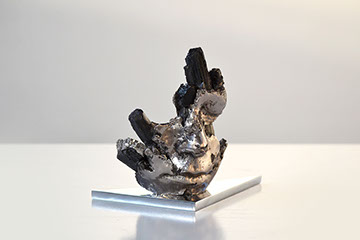 Giuseppe D'Angelo una scultura un viso in alabastro e bronzo 