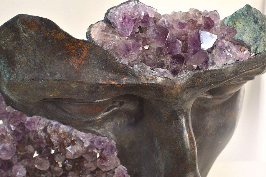 Giuseppe D'Angelo scultura un viso in bronzo e marmo emperador