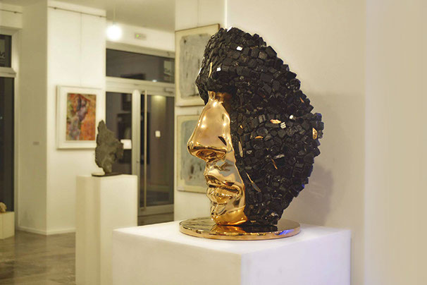 Giuseppe D'Angelo scultore opera in bronzo e tormalina nera