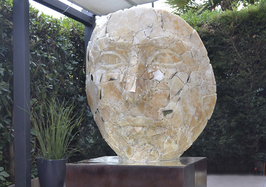 Giuseppe D'Angelo scultore, grande viso,&nbsp; opera in alabastro e bronzo